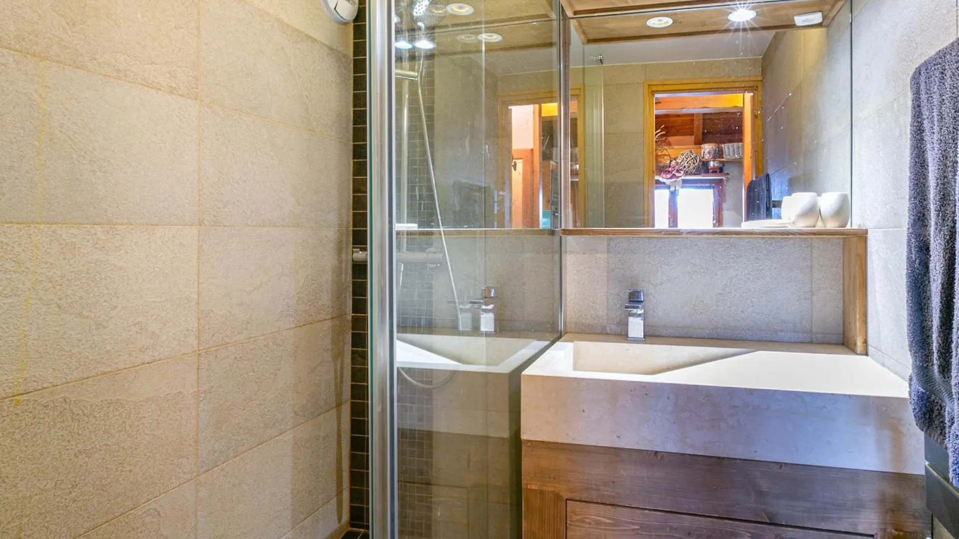 Charmant Duplex Avec Cheminee, Parking Et Wifi A Val-D'Isere - Fr-1-694-368 프랑스